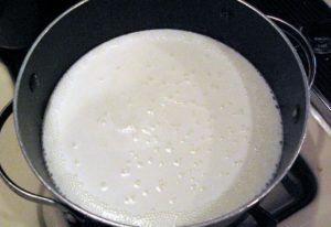 Arroz de leite com cereja