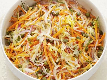 Salada de cenoura com alcaparras