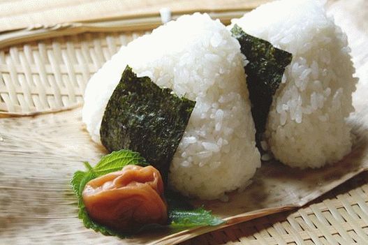 Foto de sushi Onigiri (bolas de arroz)