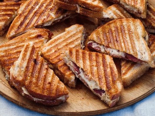 Foto do prato - Panini com bacon defumado