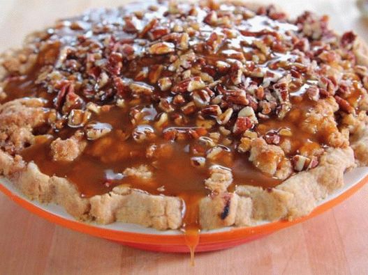 Foto do prato - Torta com maçãs e cobertura de caramelo