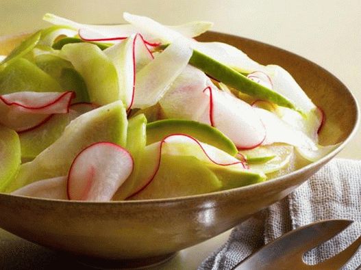 Foto do prato - salada de chuchu e abacate