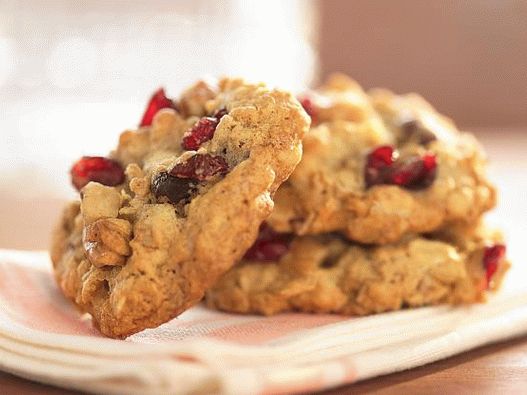 Foto biscoitos de aveia com cranberries e nozes