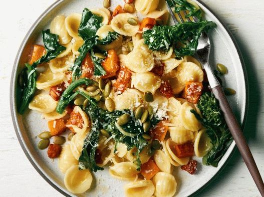Foto, de, macarrão orecchietta, com, pancetta, abóbora, e, brócolis raab
