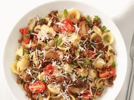 Foto, macarrão orecchiette, com, linguiça condimentada