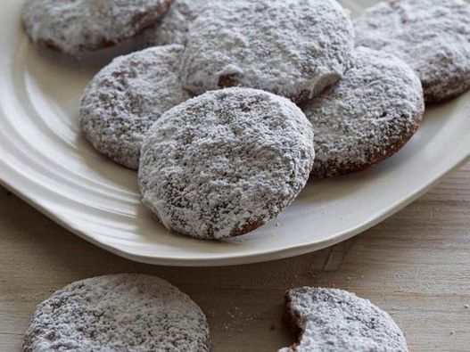 Foto de biscoitos de nozes com chocolate