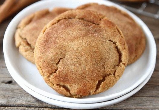 Foto de biscoitos coyotas com manteiga frita