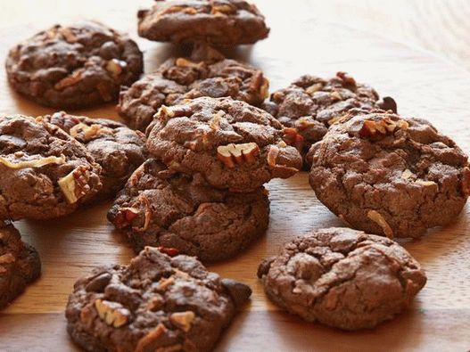 Foto Cookies com o sabor do bolo de chocolate alemão