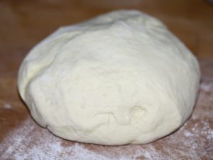 Pide com queijo de cabra