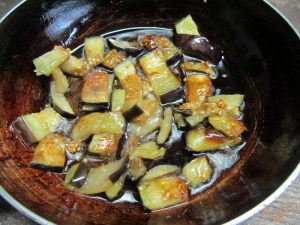Polenta com berinjela