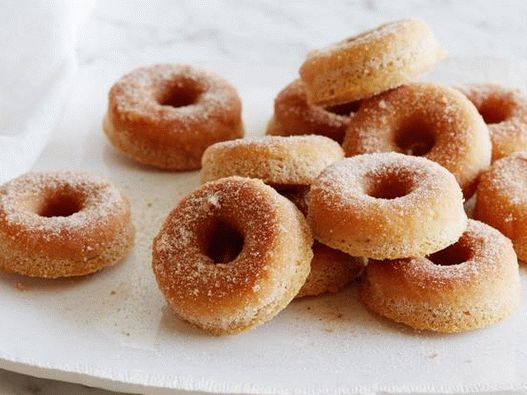 Foto de donuts de canela no forno