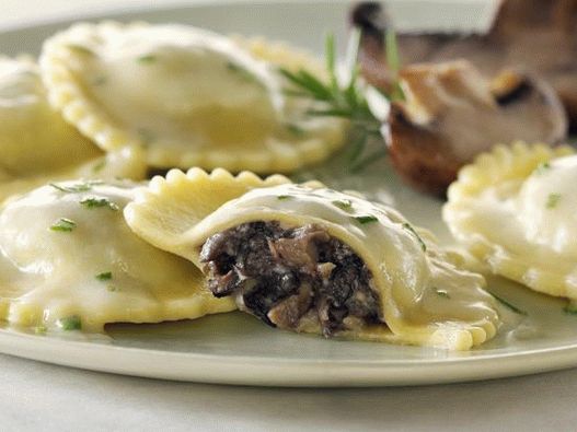 Foto de Ravioli com cogumelos, berinjela e queijo de cabra