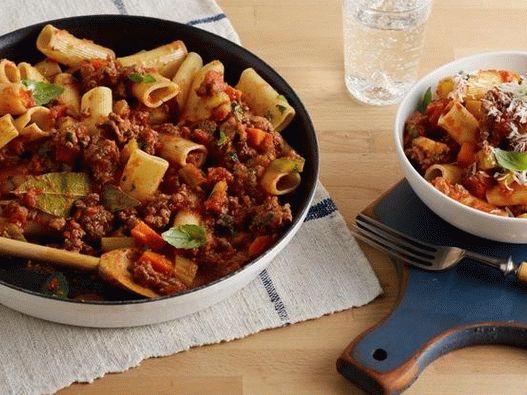 Molho à bolonhesa com carne picada