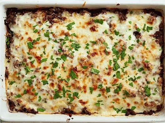 Moussaka grego com carne picada