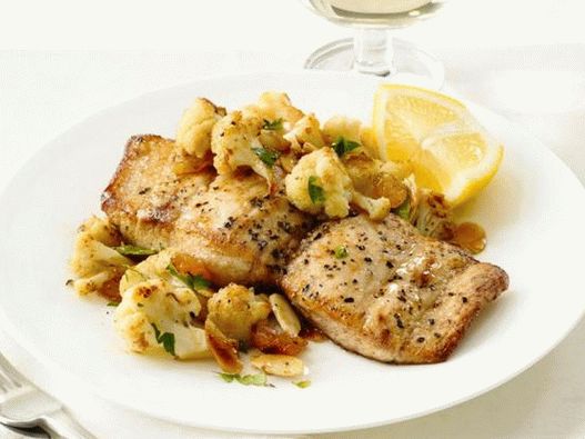 Filé de peixe frito mahi mahi com couve-flor