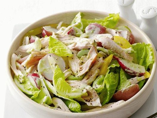 Salada primavera com frango e batatas