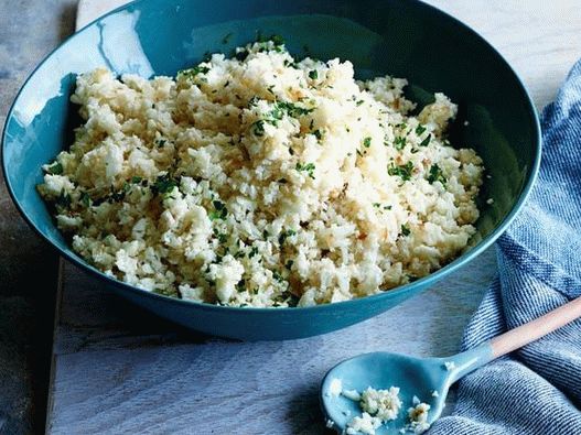 Arroz de couve-flor com pouco carboidrato