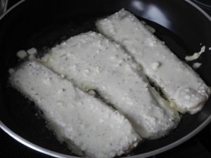 Peixe em massa de leite
