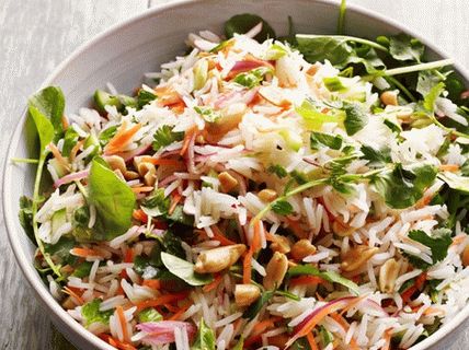 Foto Salada de arroz com ervas e molho de limão