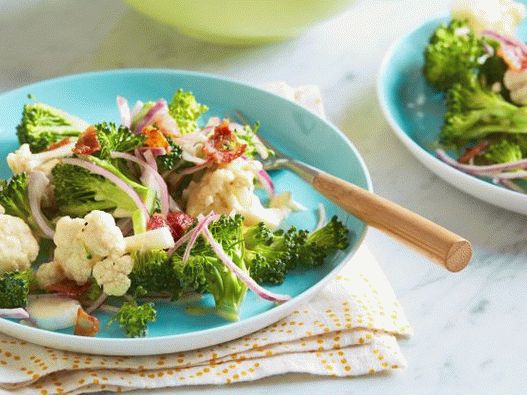 Salada de brócolis e couve-flor