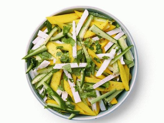 Salada de manga e crocante de Hikama