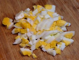 Salada de carne com cogumelos