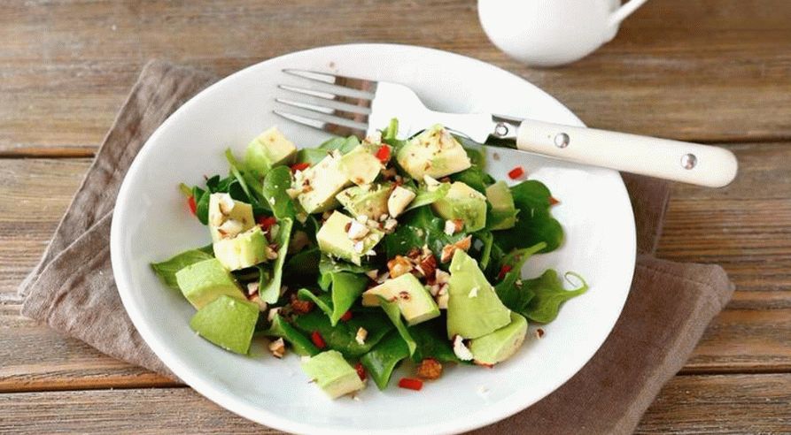 Salada de Queijo e Abacate