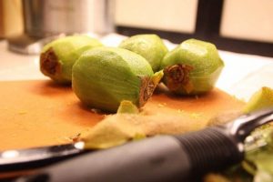 Salmão com Salada de Kiwi