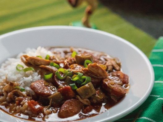 Foto O melhor gumbo com frango