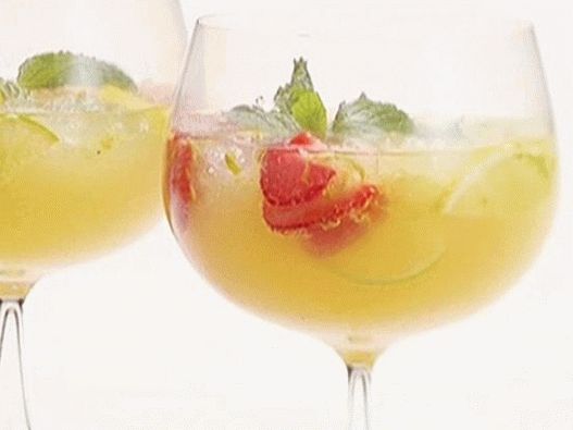 Foto de sangria com champanhe