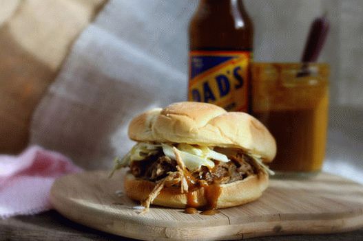 Foto rasgado sanduíches de porco defumado