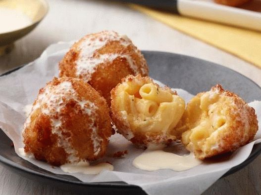 Foto Bolinhos de massa e queijo com sabor de molho ranch