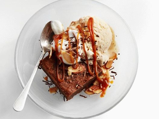 Brownies mexicanos com sorvete