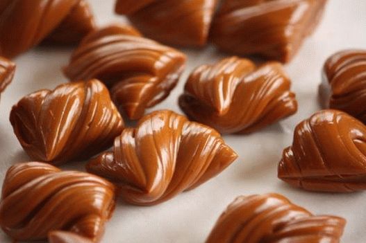 Foto Doces de caramelo de chocolate