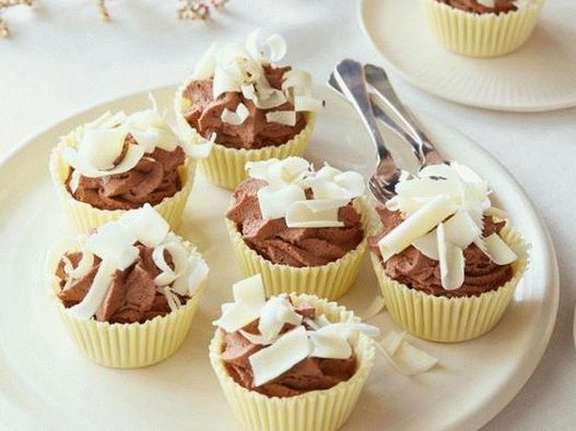 Foto cestas de chocolate com creme de requeijão