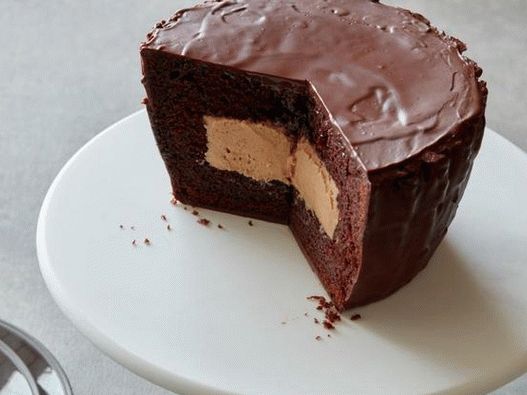 Bolo de Chocolate com Manteiga de Amendoim
