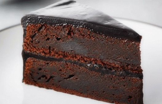Bolo de chocolate com beterraba