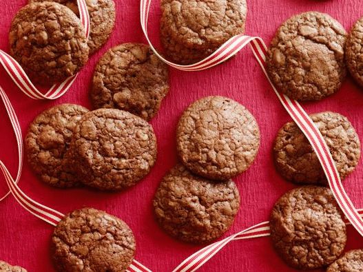 Foto brownie de chocolate com nozes