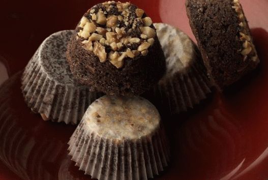 Foto de muffins de chocolate com aveia escocesa