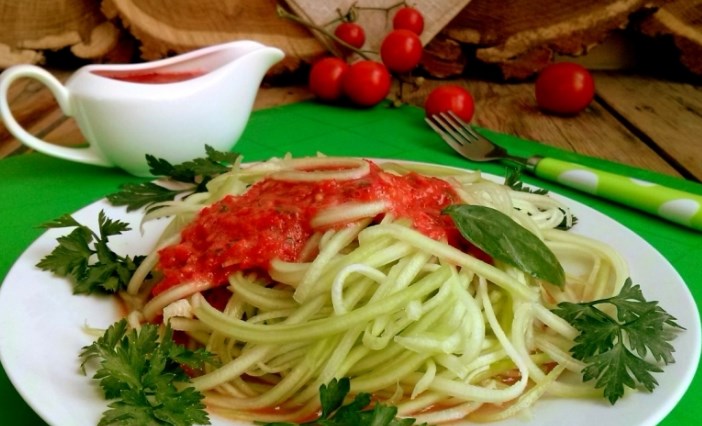 Espaguete de alimentos crus