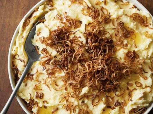 Foto Cremosa purê de batatas assadas com chalotas