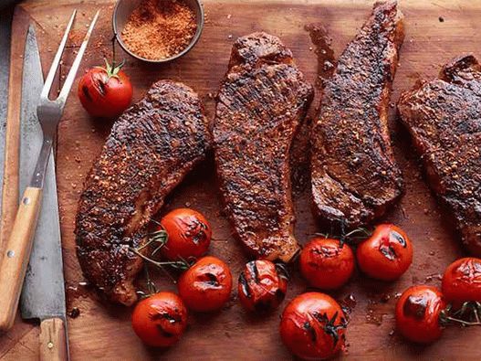 Foto de bifes com sal picante