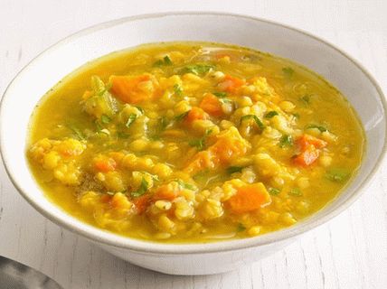 Sopa de fotos com lentilhas e batata doce