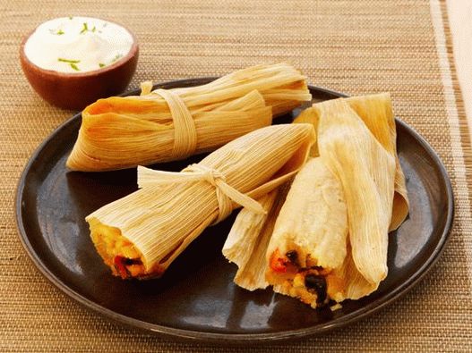 Foto de Tamale com recheio de molho de queijo
