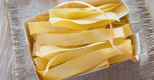Massa de foto para pappardelle de massa italiana caseira