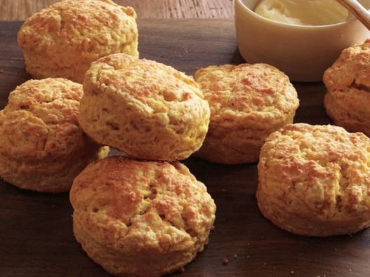 Foto Pão de abóbora feito de massa curta com queijo