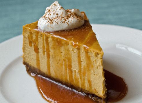 Cheesecake de abóbora com chantilly