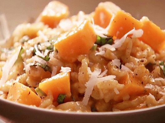 Foto de risoto de abóbora no forno