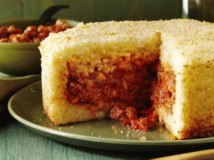 Foto de timbal de arroz com carne