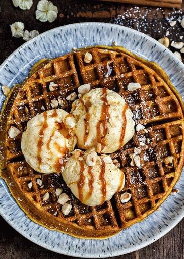Photo Toppings para waffles vienenses